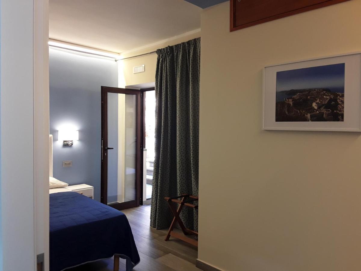 Al Castello B&B Милацо Екстериор снимка
