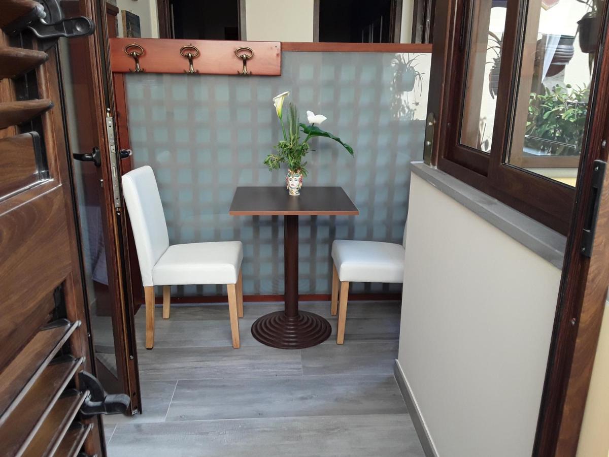 Al Castello B&B Милацо Екстериор снимка