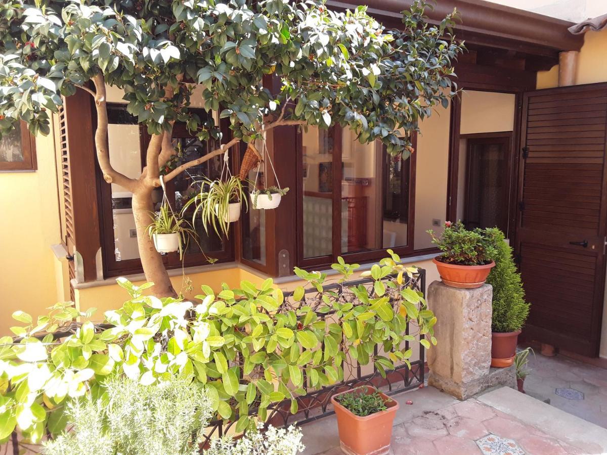 Al Castello B&B Милацо Екстериор снимка