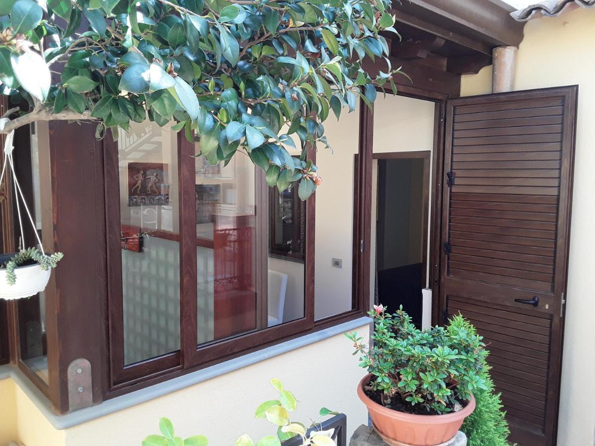 Al Castello B&B Милацо Екстериор снимка