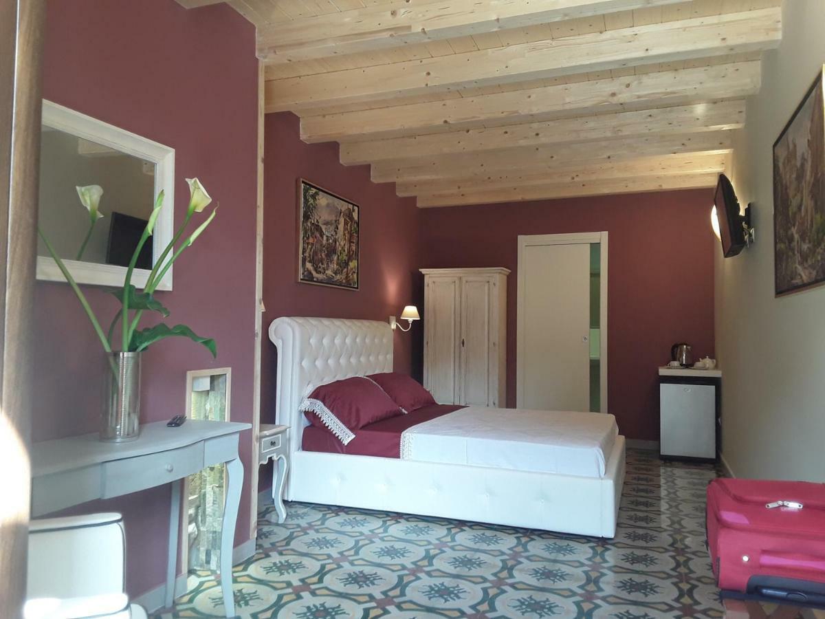 Al Castello B&B Милацо Екстериор снимка