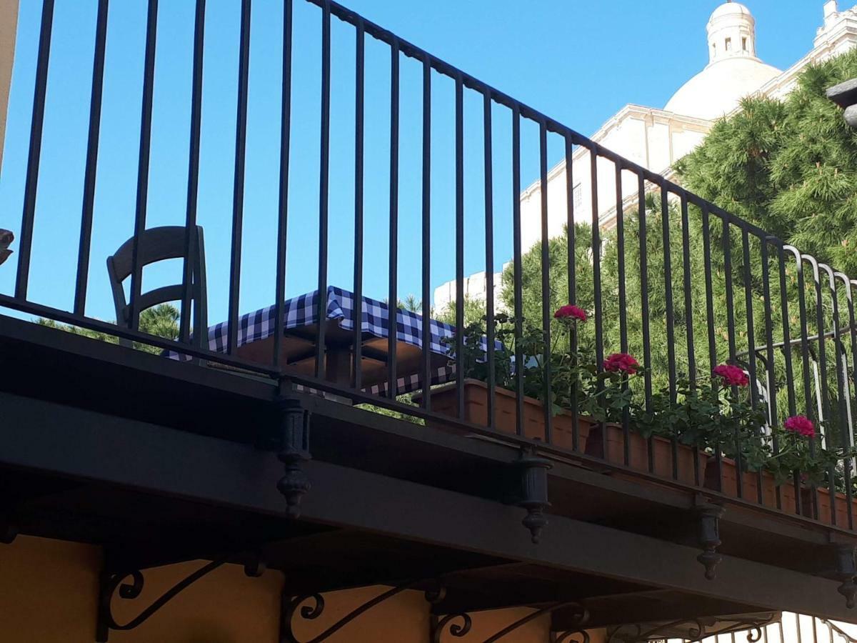 Al Castello B&B Милацо Екстериор снимка