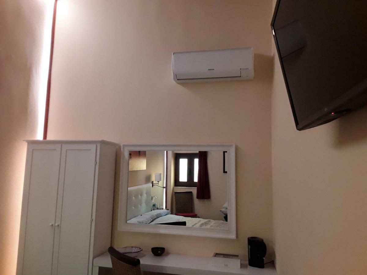 Al Castello B&B Милацо Екстериор снимка