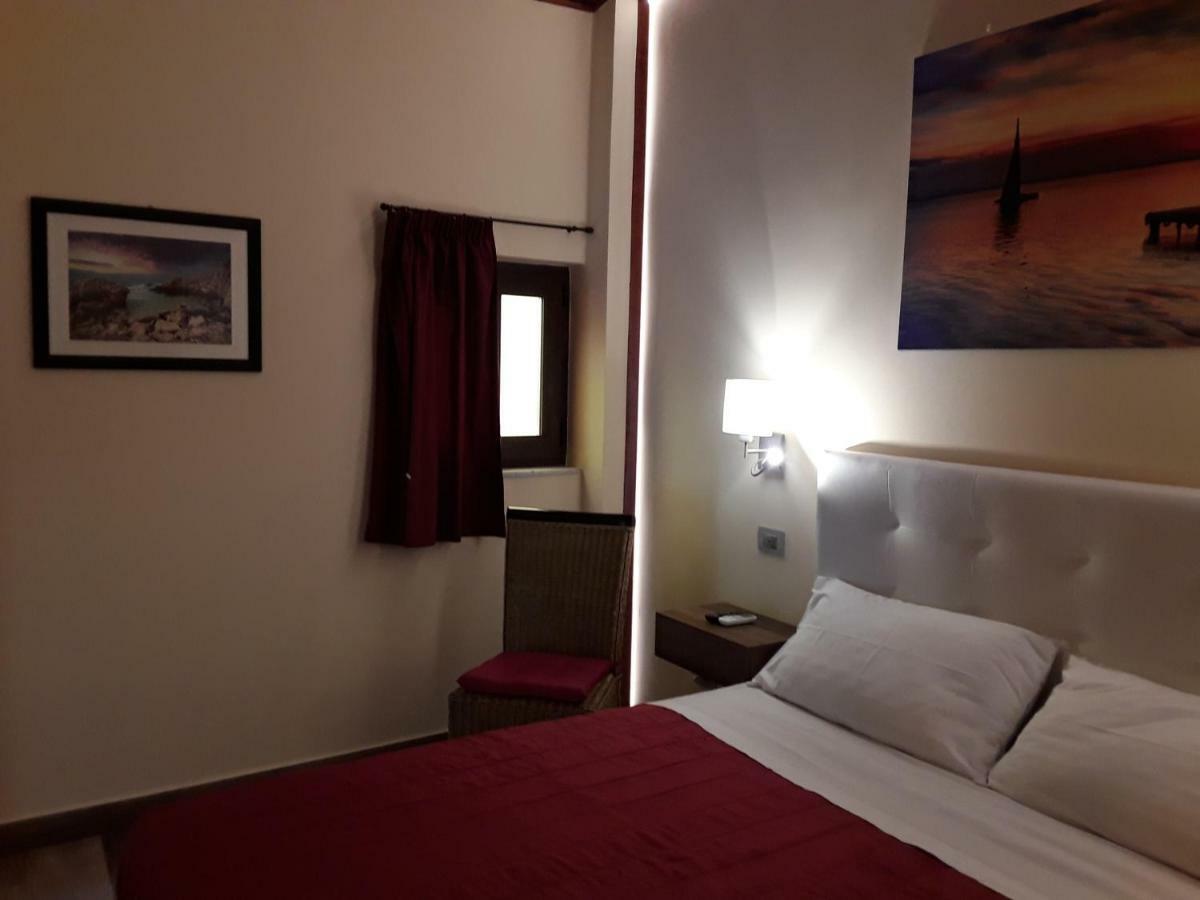 Al Castello B&B Милацо Екстериор снимка